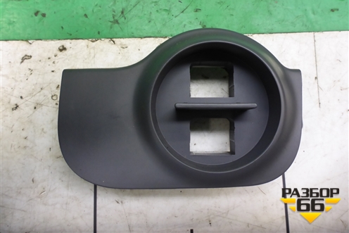 Накладка внутренняя (на кнопки ПТФ) (933101G100) для Kia Rio с 2005-2011г (Рио 2)