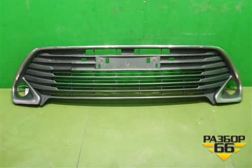 Решетка в передний бампер центральная (после 2014г) (5311233160) для Toyota Camry V50 с 2011-2018г (Камри)