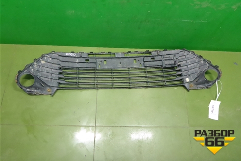 Решетка в передний бампер центральная (после 2014г) (5311233160) для Toyota Camry V50 с 2011-2018г (Камри)