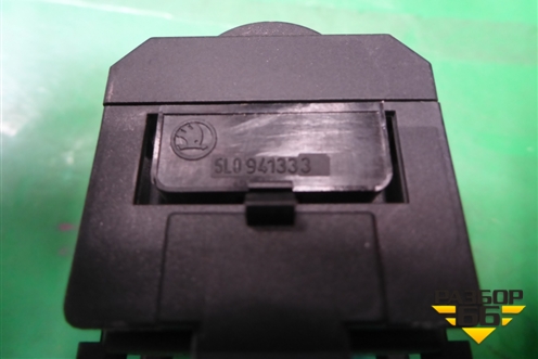 Переключатель корректора фар (5L0941333) для Skoda Yeti с 2009г (Етти)
