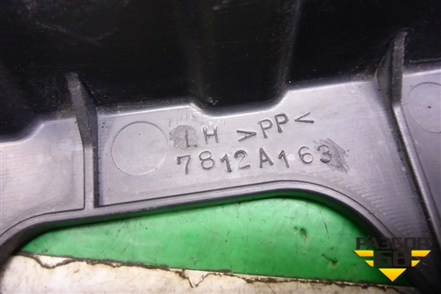 Дефлектор радиатора левый (7812A163) для Mitsubishi Pajero/Montero с 2007г (Паджеро 4/Монтеро)