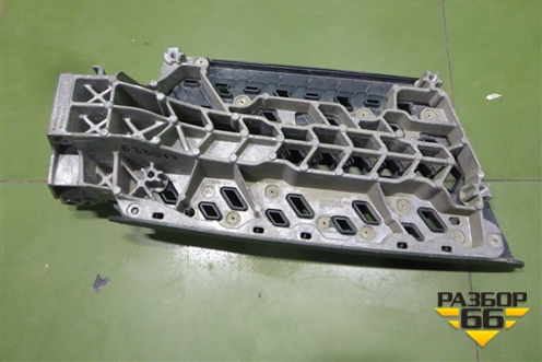 Подножка правая  (84326006) для Volvo TRUCK FH с 2021г (ФШ)