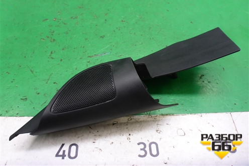 Накладка двери передней левой уголок (4M51A23409AH3YYW) для Ford Focus 2 с 2008-2011г (Фокус)