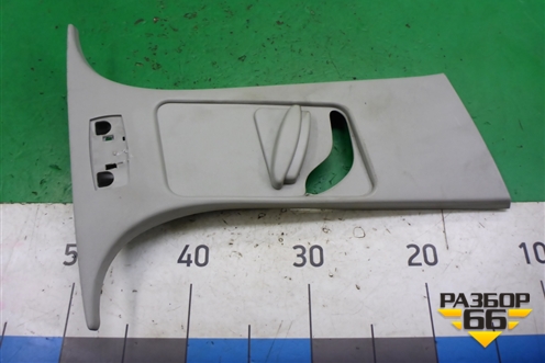 Обшивка стойки центральная верхняя правая (4M51A24582BMW) для Ford Focus 2 с 2008-2011г (Фокус)