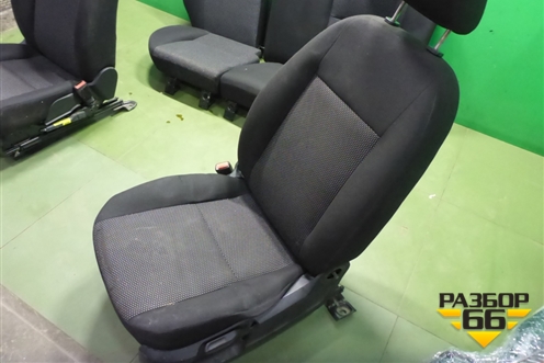 Сиденья комплект (с подогревом) для Ford Focus 2 с 2008-2011г (Фокус)