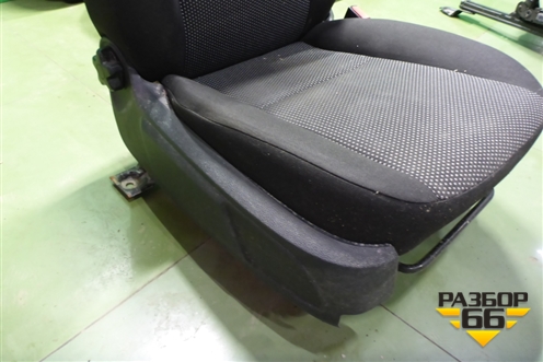 Сиденья комплект (с подогревом) для Ford Focus 2 с 2008-2011г (Фокус)