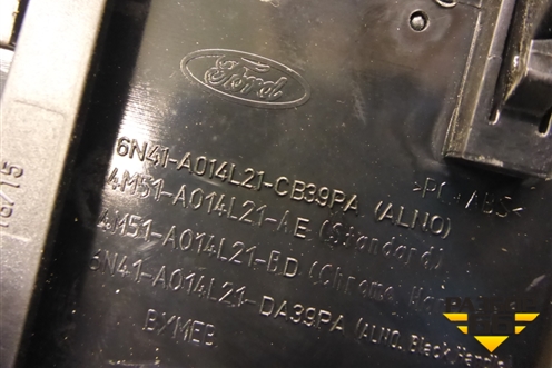 Дефлектор воздушный (6N41A014L21) для Ford Focus 2 с 2008-2011г (Фокус)