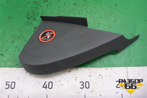 Накладка на торпедо (боковая правая) (4M51A044C60AFW) для Ford Focus 2 с 2008-2011г (Фокус)