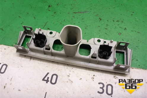 Накладка на торпедо (4M5113D734AE) для Ford Focus 2 с 2008-2011г (Фокус)