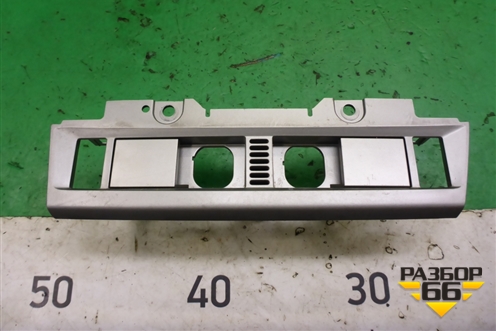 Накладка на торпедо (4M5113D734AE) для Ford Focus 2 с 2008-2011г (Фокус)