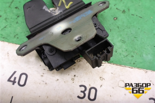 Замок багажника (8M51R442A66CB) для Ford Focus 2 с 2008-2011г (Фокус)