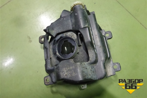 Фара противотуманная правая (после 2012г до 2015г) (8121060180) для Toyota Land Cruiser (200) с 2008г (Ленд Крузер)