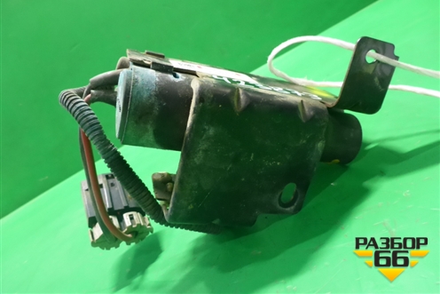 Подогреватель стеклоочистителя (25908342) для Cadillac CTS с 2008-2013г (ЦТС)