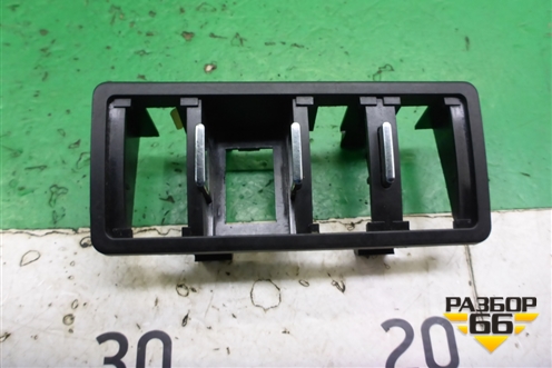 Рамка под кнопки (06701072) для Geely Emgrand (EC7) с 2009-2016г (Эмгранд)