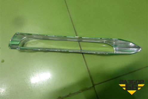 Накладка на решетку переднего бампера (после 2010г AMG) (A2048853574) для Mercedes Benz C-Klass W204 с 2007-2014г (Ц)