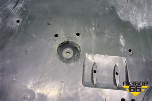 Пыльник переднего бампера центральный (5144106321) для Toyota Camry V70 с 2017г (Камри)