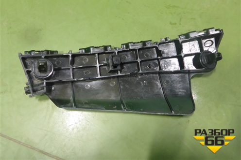 Кронштейн переднего бампера левый (до 2015г дубликат) (12BS725) для Toyota Land Cruiser (200) с 2008г (Ленд Крузер)