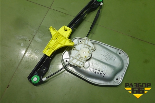 Стеклоподъёмник электрический задний правый (5M0839402F) для Volkswagen Golf V Plus с 2005-2014г (Гольф 5 Плюс)