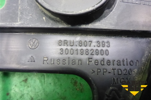 Кронштейн заднего бампера левый (6RU807393) для Volkswagen Polo (седан) с 2010г (Поло)