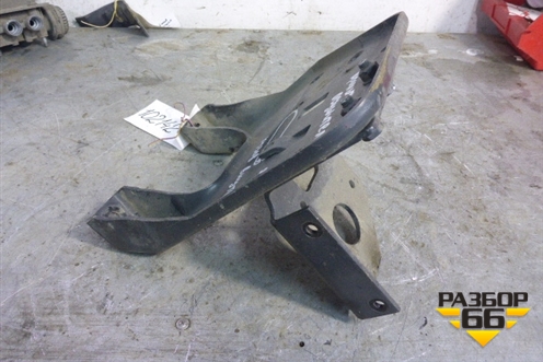 Кронштейн осушителя  (A9424295468) для Mercedes Benz TRUCK Axor 2 с 2004г (Аксор)