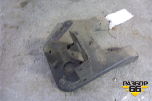 Кронштейн осушителя  (A9424295468) для Mercedes Benz TRUCK Axor 2 с 2004г (Аксор)