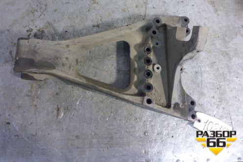 Кронштейн реактивной тяги левый  (A9423252409) для Mercedes Benz TRUCK Axor 2 с 2004г (Аксор)