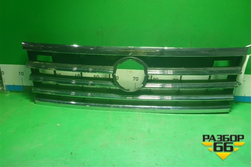 Решетка радиатора (760853653B) для Volkswagen Touareg с 2018г (Туарег)