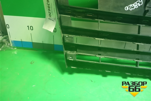 Решетка радиатора (760853653B) для Volkswagen Touareg с 2018г (Туарег)