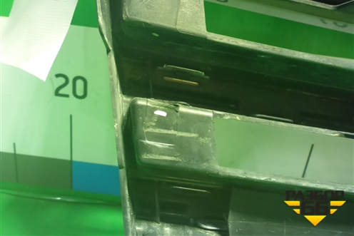 Решетка радиатора (760853653B) для Volkswagen Touareg с 2018г (Туарег)