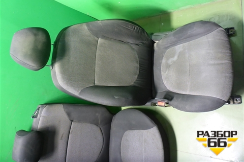 Сиденья комплект (с обогревом,без AIR BAG) для Hyundai Solaris с 2010-2016г (Солярис)