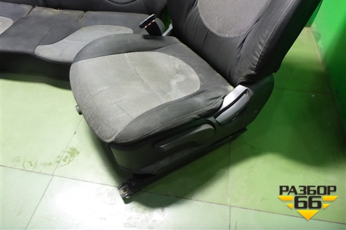 Сиденья комплект (с обогревом,без AIR BAG) для Hyundai Solaris с 2010-2016г (Солярис)