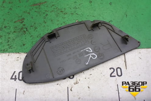 Накладка на торпедо (боковая правая) (96246812) для Chevrolet Lanos с 2004г (Ланос)