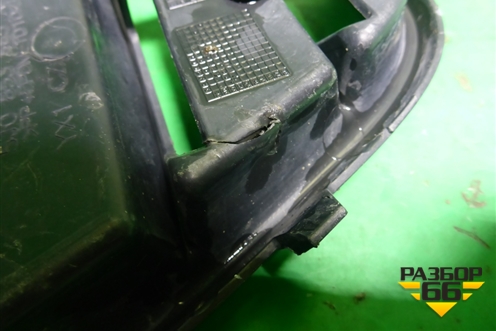 Решетка в передний бампер левая (после 2010г) (5J0853665A) для Skoda Fabia с 2007-2014г (Фабия)