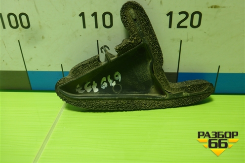 Пыльник переднего крыла правого (5383402010) для Toyota Corolla (E12) с 2001-2007г (Королла 120)