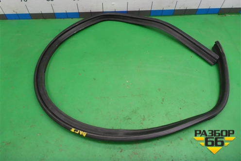 Уплотнитель капота (на решётку стеклоочистителей) для Hyundai Solaris с 2010-2016г (Солярис)