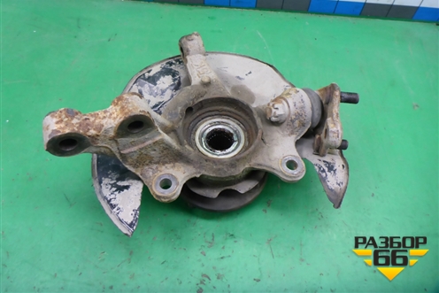 Кулак поворотный передний правый для Toyota Corolla (E12) с 2001-2007г (Королла 120)