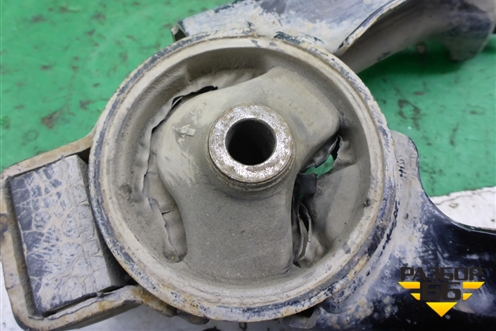 Опора двигателя задняя (1.6л 3ZZ) (1237122130) для Toyota Corolla (E12) с 2001-2007г (Королла 120)