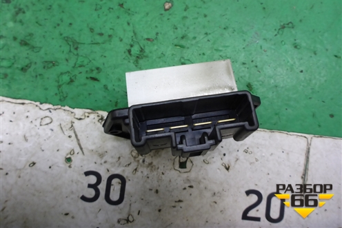 Резистор отопителя (4993002121) для Toyota Corolla (E12) с 2001-2007г (Королла 120)