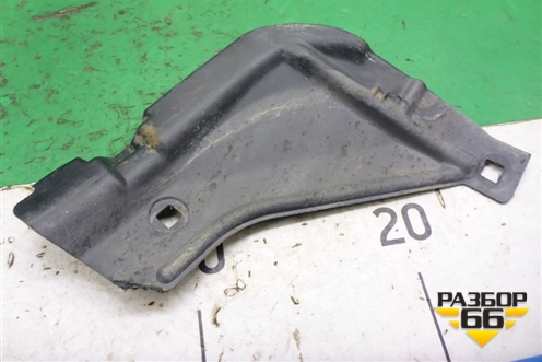 Пыльник заднего бампера левый (5218602030) для Toyota Corolla (E12) с 2001-2007г (Королла 120)