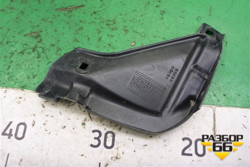 Пыльник заднего бампера левый (5218602030) для Toyota Corolla (E12) с 2001-2007г (Королла 120)