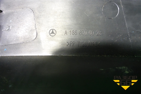 Решетка стеклоочистителей (A1668300028) для Mercedes Benz ML-Klass W166 c 2011г (МЛ)