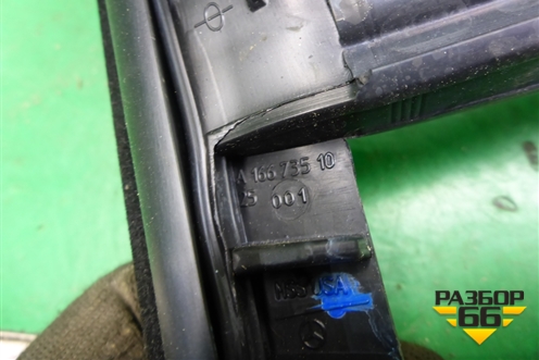 Уплотнитель стекла двери задней правой (A1667351025) для Mercedes Benz ML-Klass W166 c 2011г (МЛ)