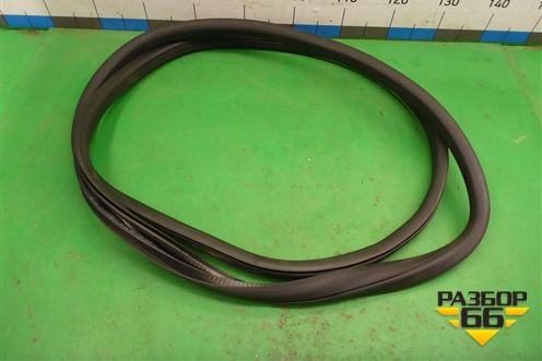 Уплотнитель двери задней левой для Mercedes Benz ML-Klass W166 c 2011г (МЛ)