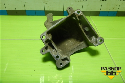 Кронштейн двигателя левый (3.5л M276.955) (A2762233904) для Mercedes Benz ML-Klass W166 c 2011г (МЛ)