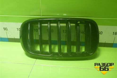 Решетка радиатора правая (7316076) для BMW X5 F15 с 2013г (Х5 Ф15)