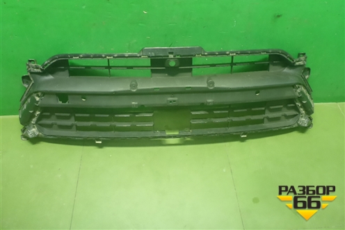 Решетка в передний бампер центральная (6600208870) для Geely Tugella с 2019г (Тугелла)