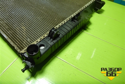 Радиатор охлаждения (3.5л 272967) (A2515000004) для Mercedes Benz ML-Klass W164 c 2005-2011г (МЛ)