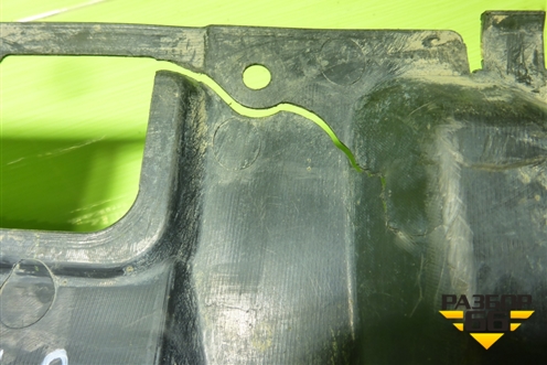 Пыльник двигателя боковой правый (MN154380) для Mitsubishi Outlander XL с 2006-2012г (Аутлендер ХЛ)