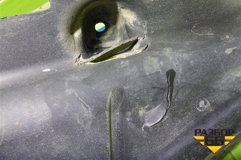 Защита антигравийная правая (задняя) (A1646102208) для Mercedes Benz ML-Klass W164 c 2005-2011г (МЛ)