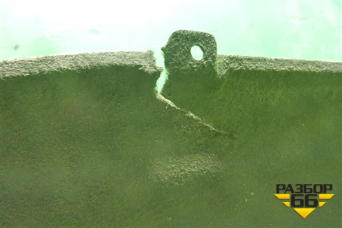 Пыльник двигателя центральный (4M0825235A) для Audi Q7 c 2015г (Ку 7)